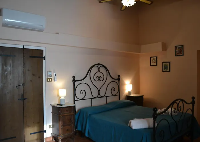 Le Rondini Vila *
