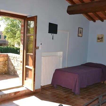 Le Rondini Con Giardino E Piscina Privata Villa La Croce