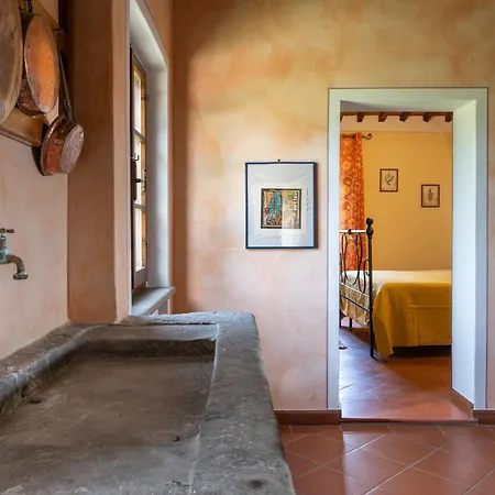 Le Rondini Con Giardino E Piscina Privata *