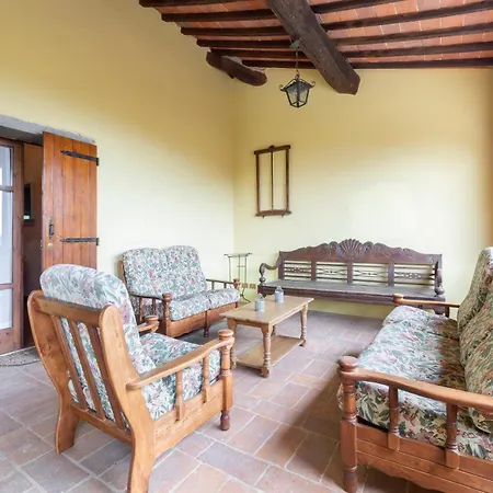 Le Rondini Con Giardino E Piscina Privata * La Croce