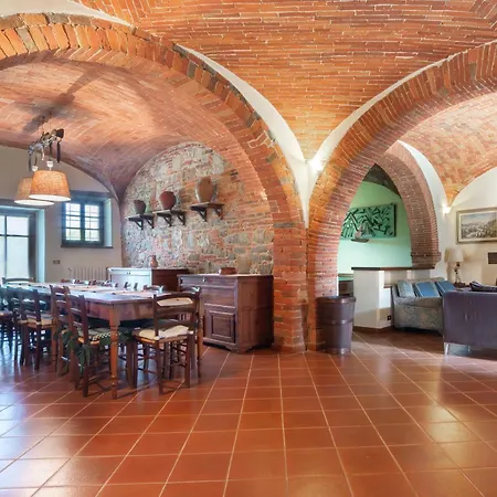 别墅 Le Rondini Con Giardino E Piscina Privata La Croce